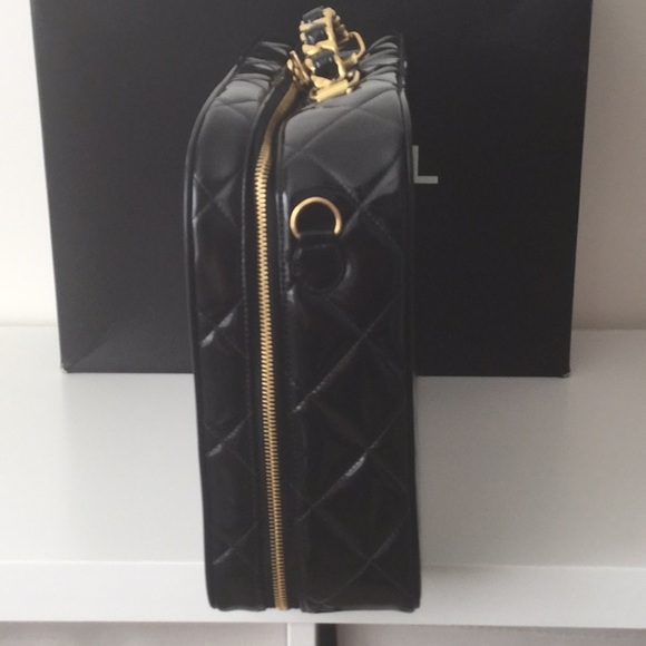 CHANEL Vintage Quilted Patent Leather Large Lunch Box Bag !Rare! - Picture 7 of 17